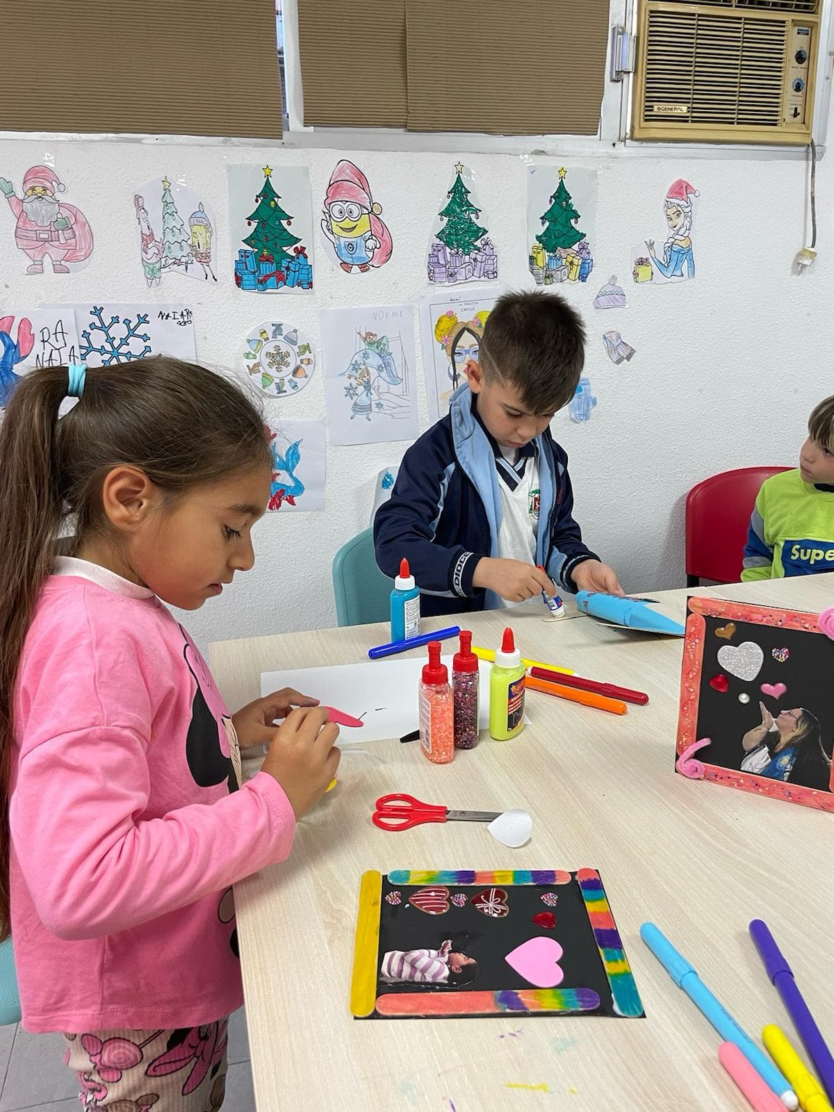   Talleres para celebrar el día del amor y de la amistad con nuestros diferentes grupos de educación