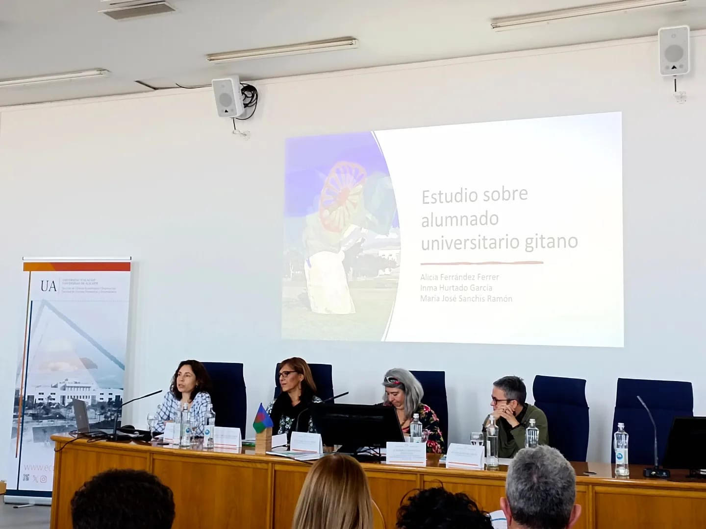   Presentación “Estudio sobre alumnado gitano en la universidad de Alicante 2023” y 
“en Entre la invisibilidad y el empoderamiento. El alumnado gitano de la universitat de València. Aproximación cualitativa a su realidad”
