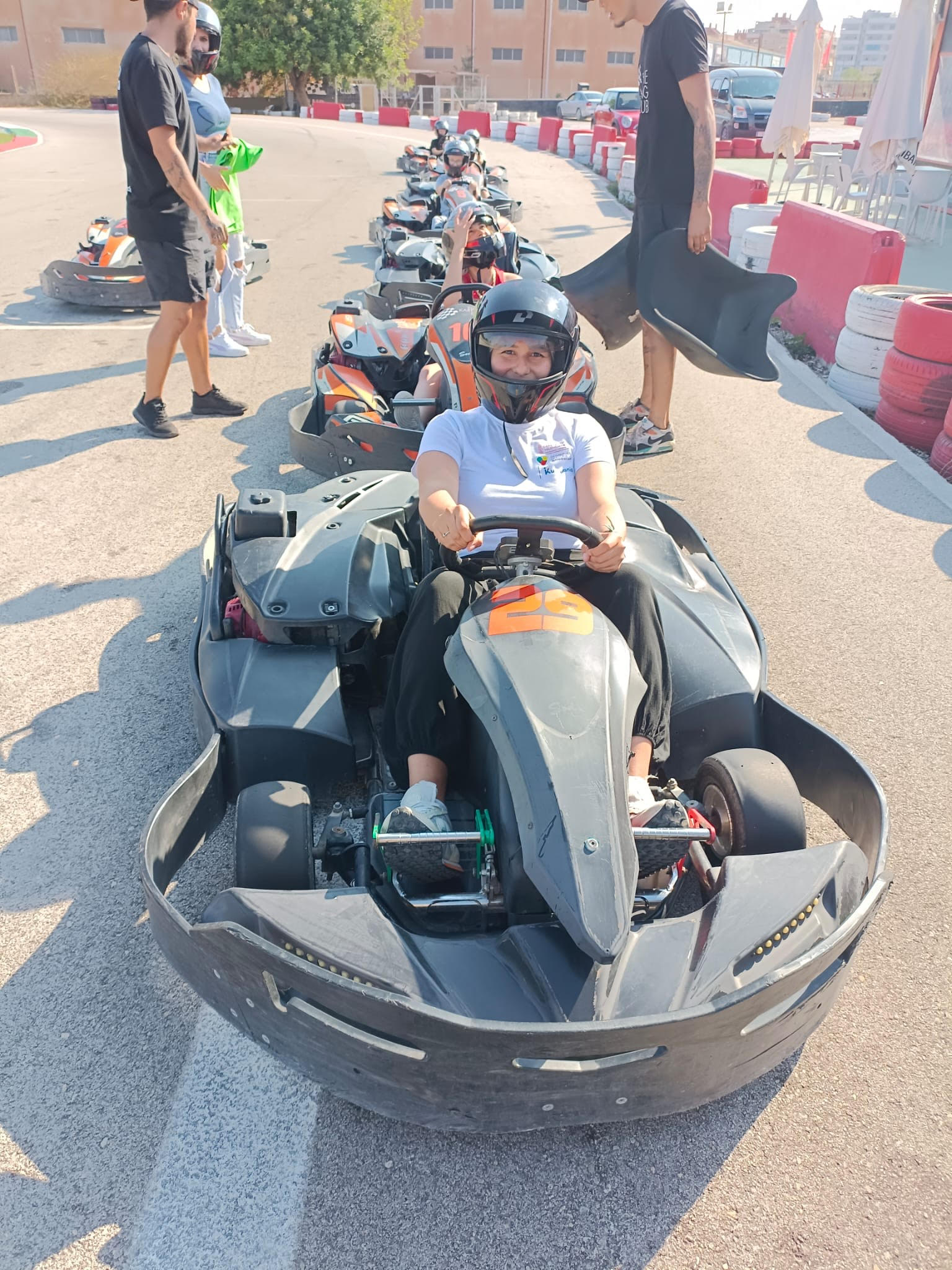  KARTS CON SECUNDARIA 
   