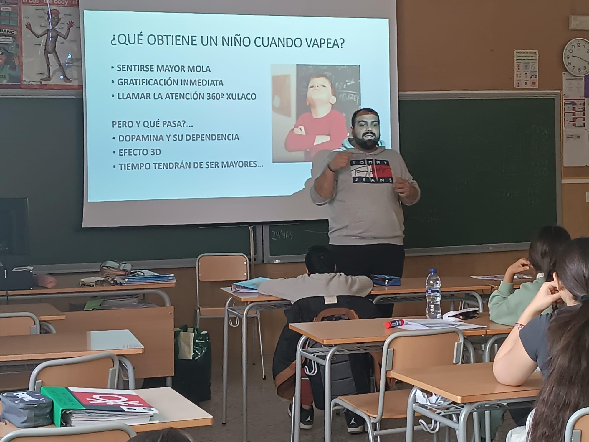  TALLER “USO DEL VAPER”

